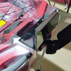 Soporte de motor para kayak con taco de madera