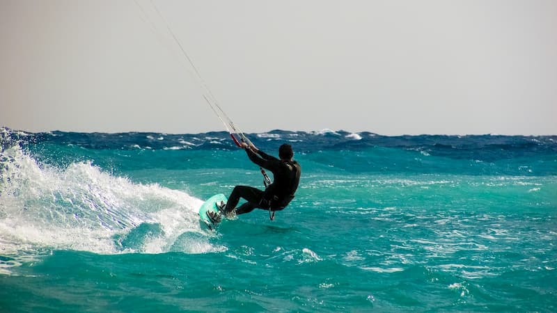 kitesurfista